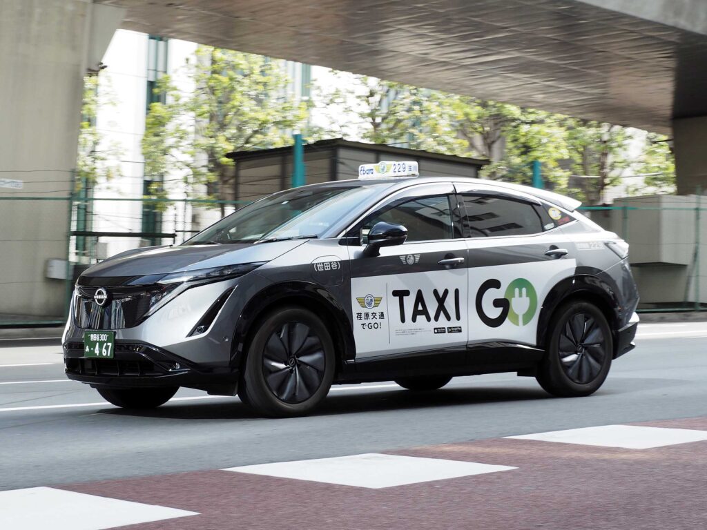 Dubai driverless taxi featured image