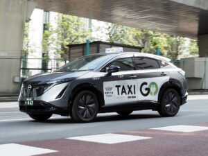 Dubai driverless taxi featured image